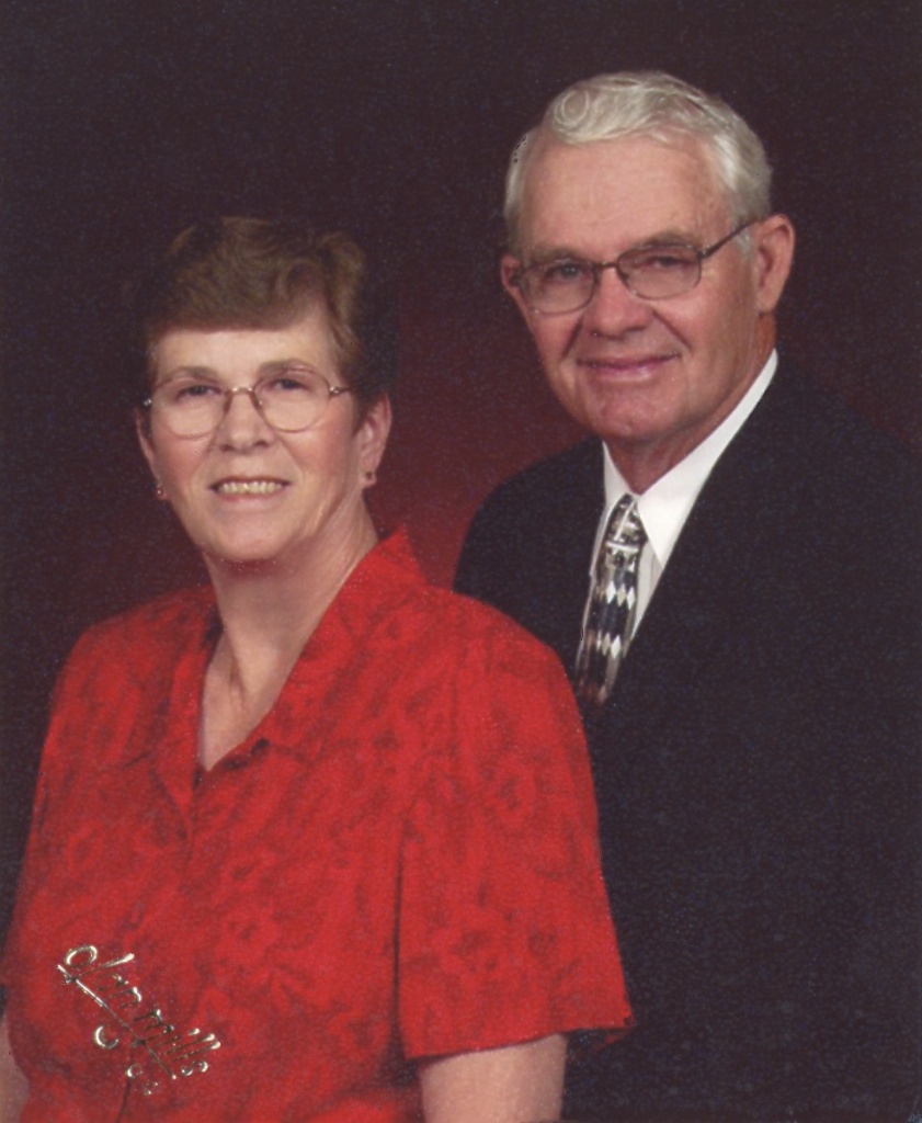 2004-12-Christmas Card L-L Dodd.jpg